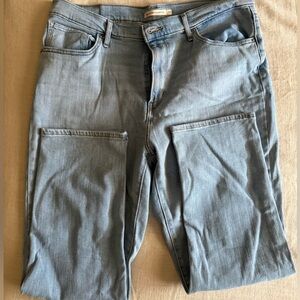 Levi’s Hi-rise straight crop jeans